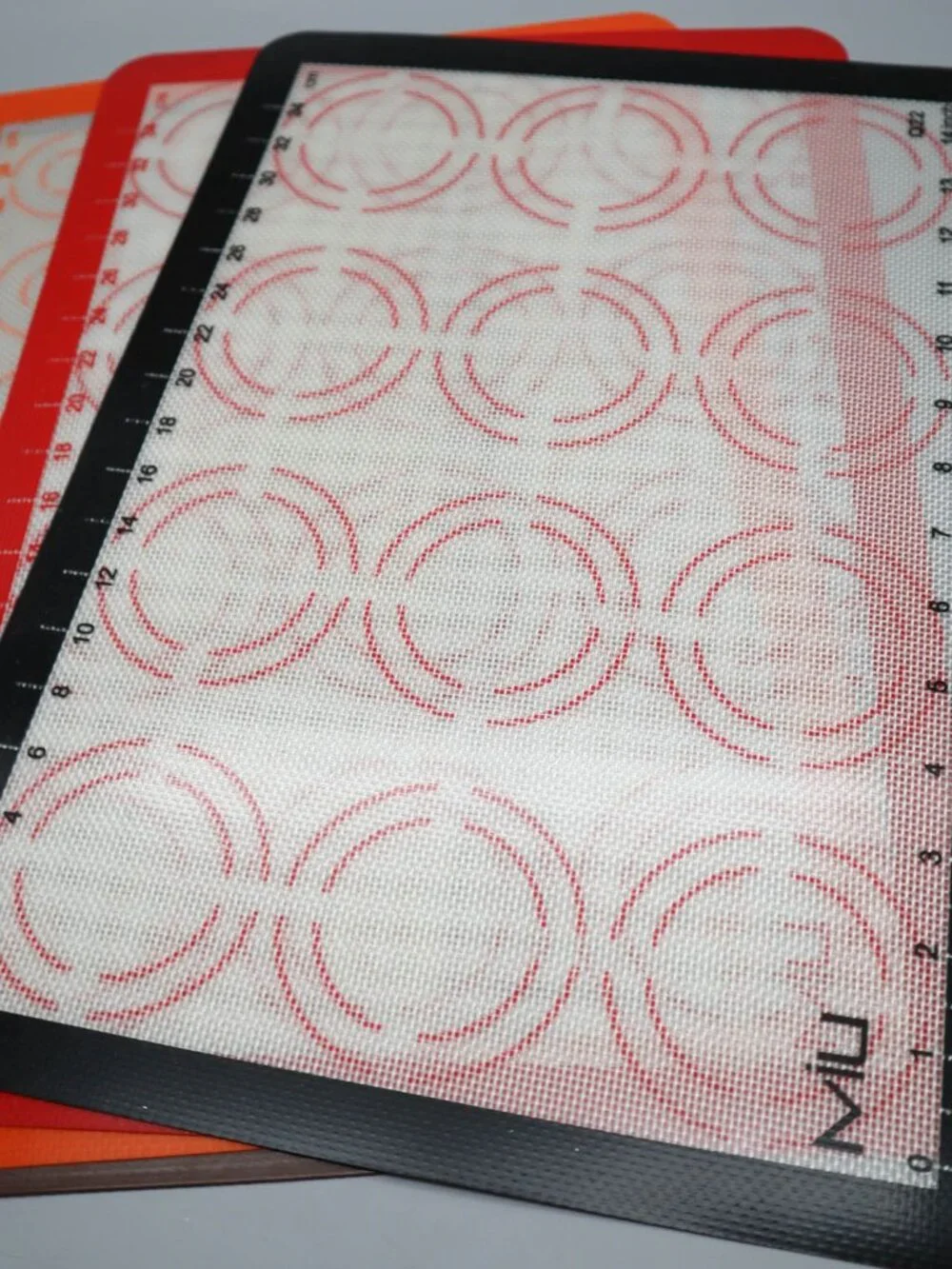 Lot of 6 Silicone Baking Mats for Macarons Pie Pastry MIU & Real Simple
